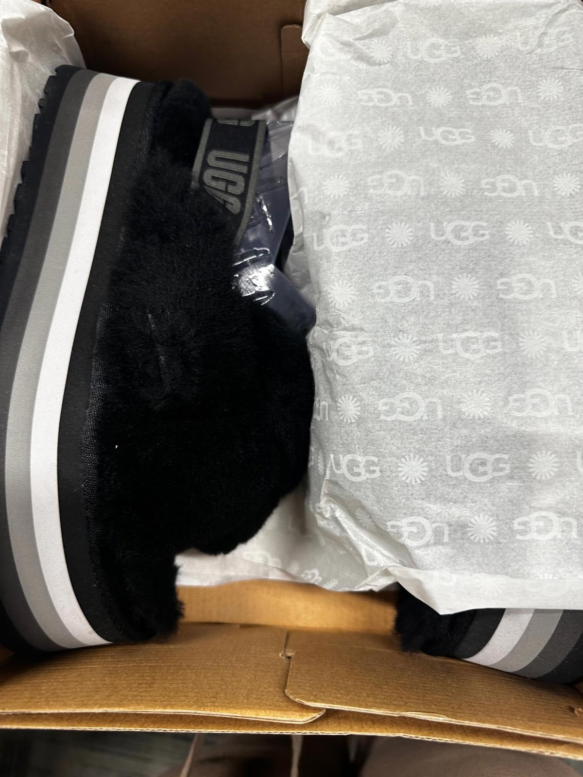 UGG Women's Disco Knot Slide Sheepskin Platform Slippers Black US: 8